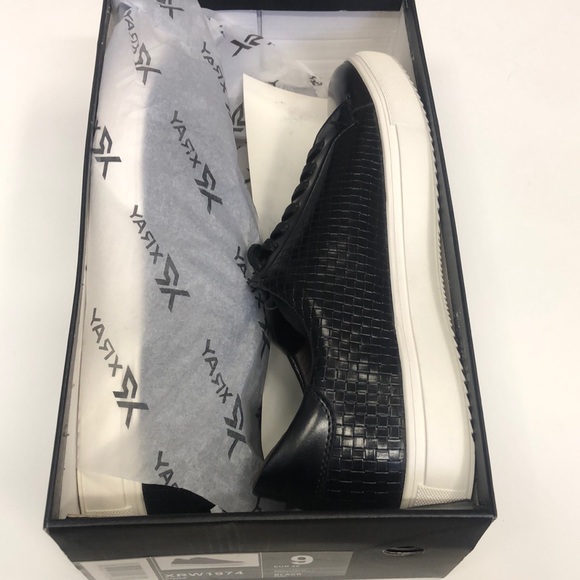 NIB Mens black Philly dress sneakers size 9 - Picture 6 of 10